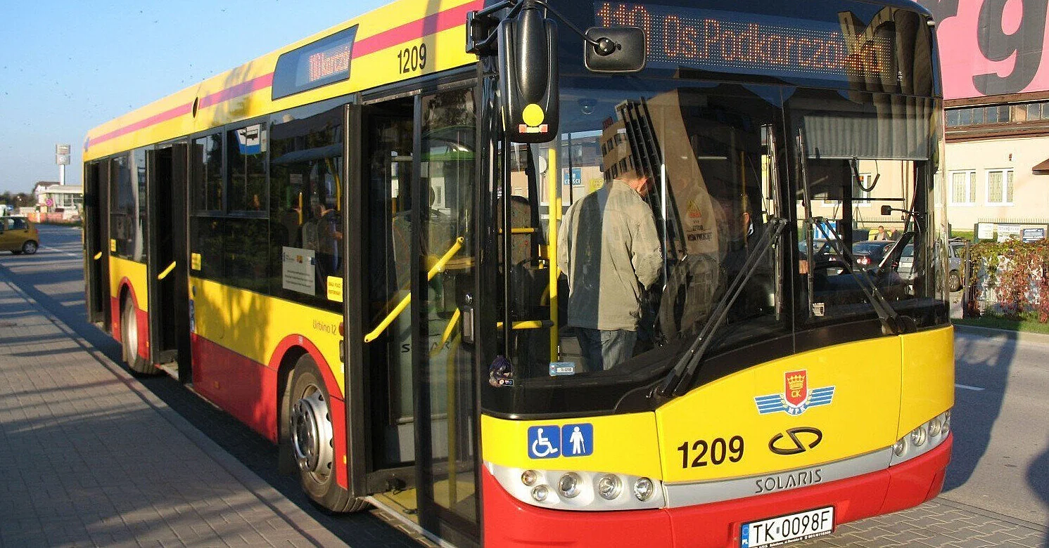 У Польщі розпочали збір на автобуси для Вінниці після політичної суперечки