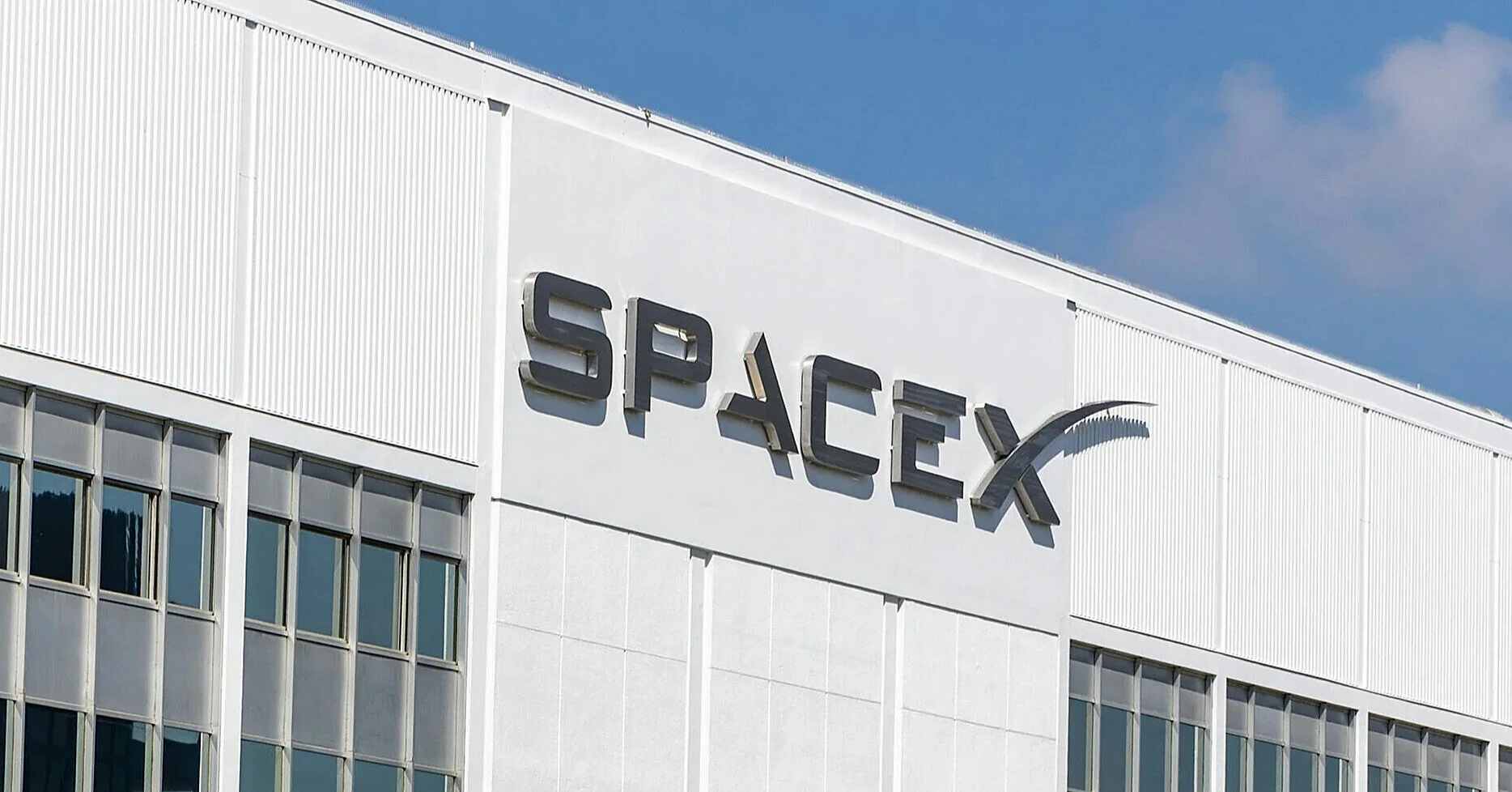 SpaceX готує вихід на біржу з оцінкою в трильйони доларів