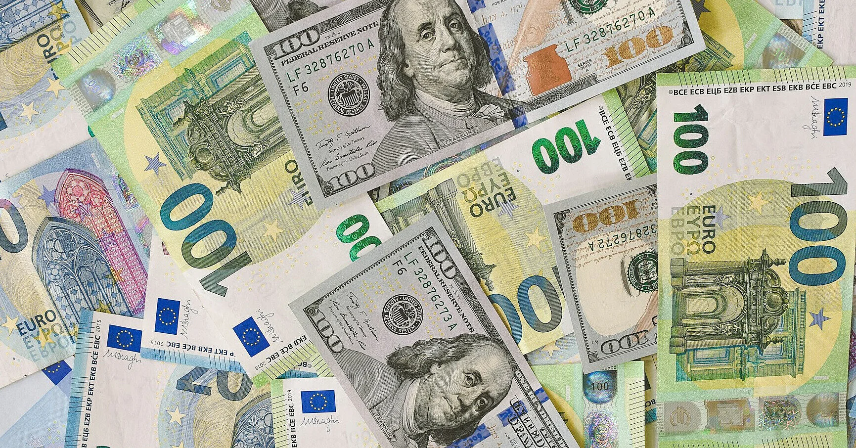 Ризик нафти по $100 та гальмування зростання ВВП: Fitch погіршило прогноз на 2026 рік