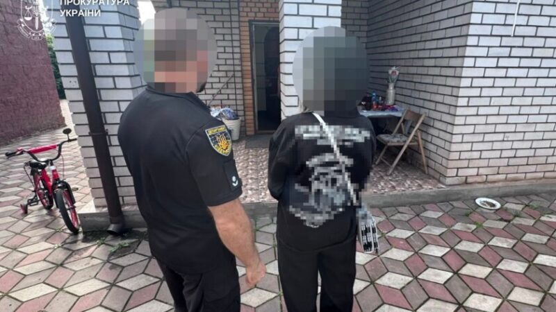 Кривому Розі викрили шахрайок, які виманювали гроші під виглядом соцвиплат і компенсацій за зруйноване житло