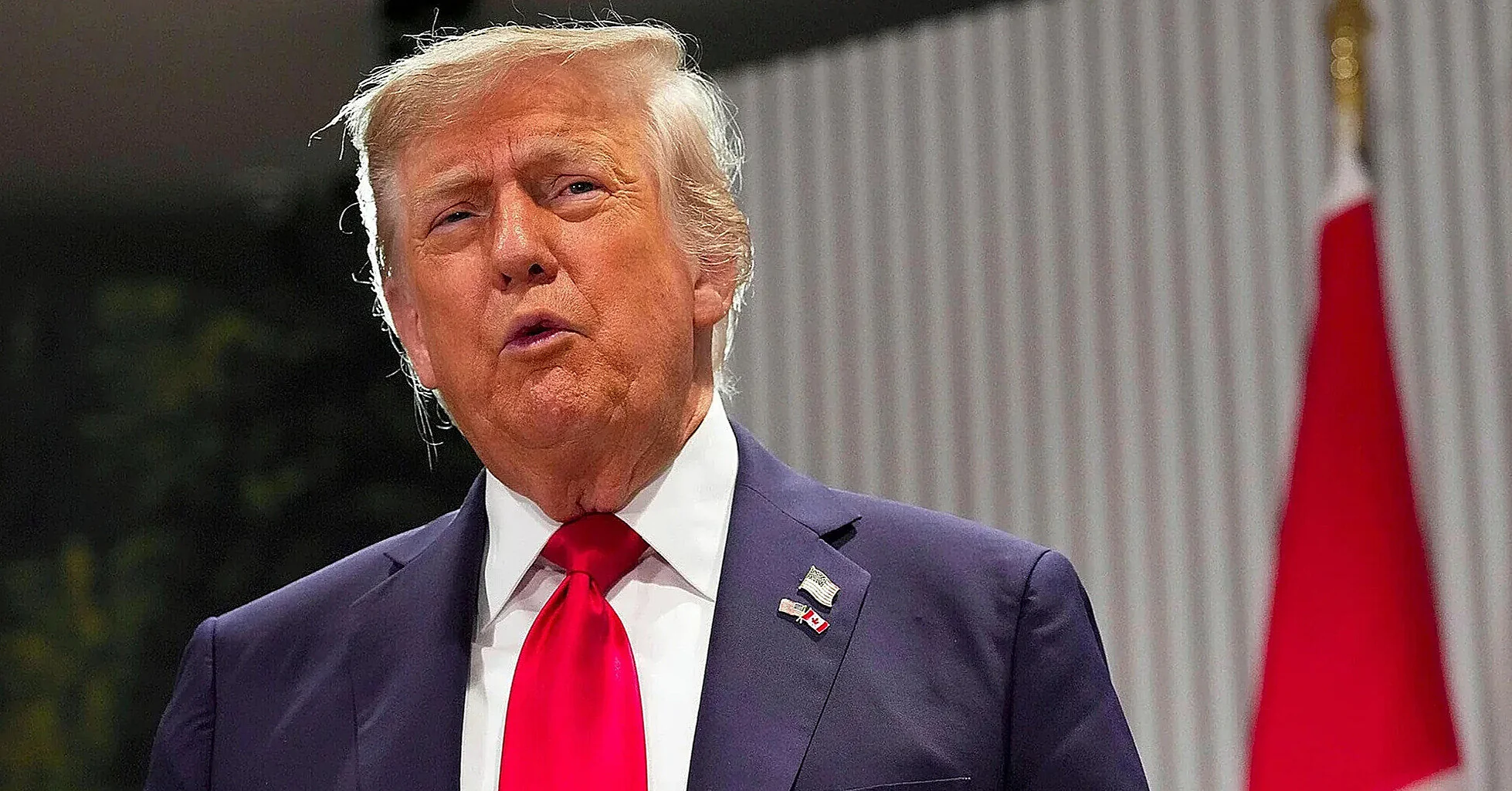 Трамп вважає, що Зеленський та Путін мають “самі розібратися”
