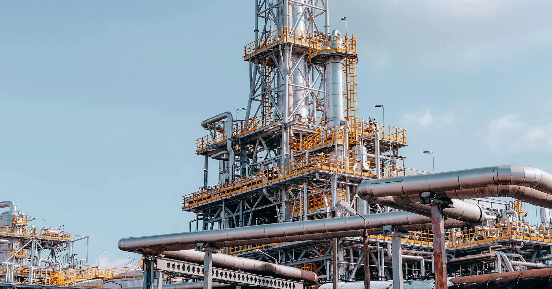 Все ще належить “Газпрому”: сербська нафтова компанія просить США про відтермінування санкцій