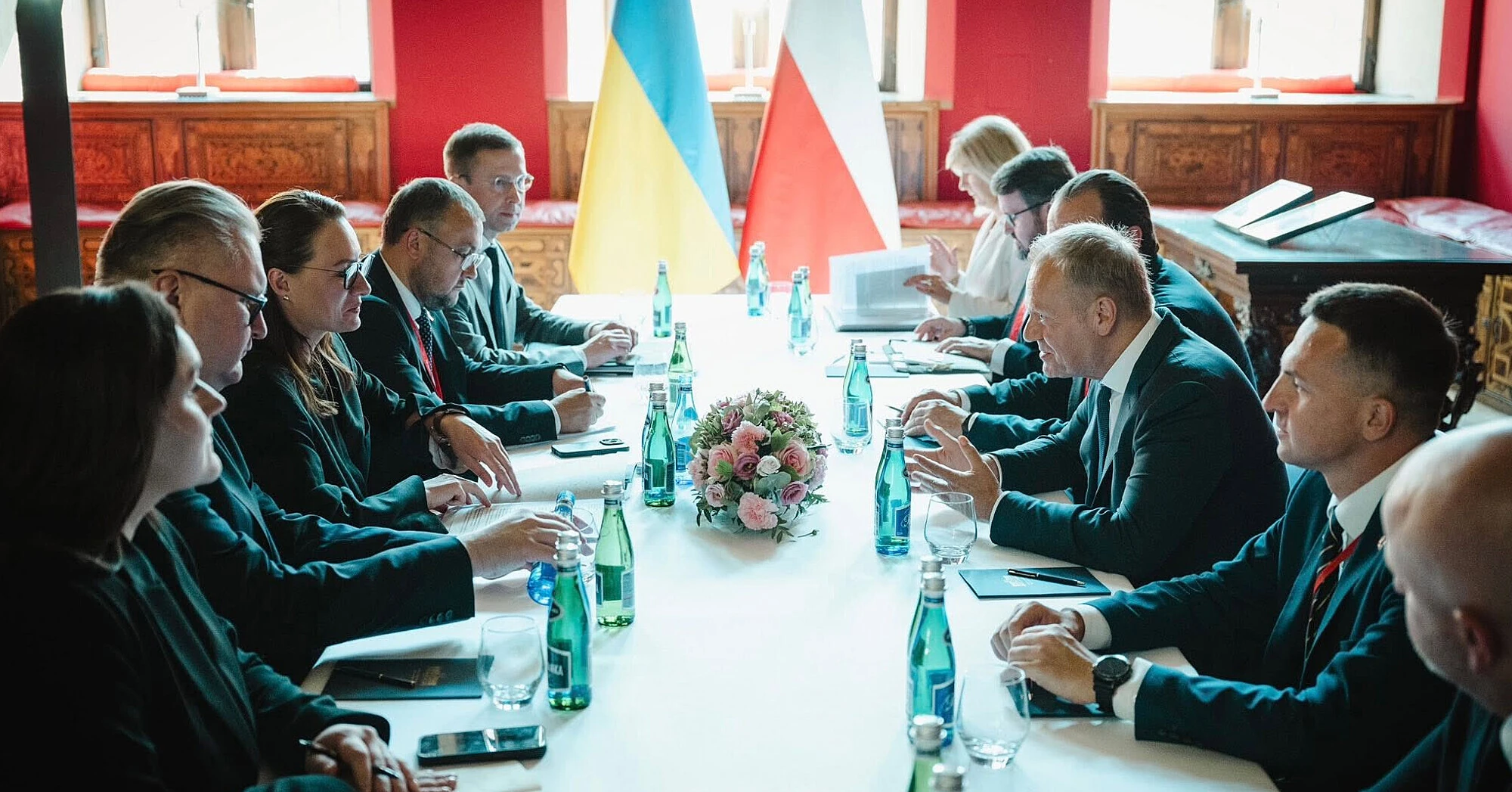 Свириденко і Туск обговорили участь Польщі у відновленні України
