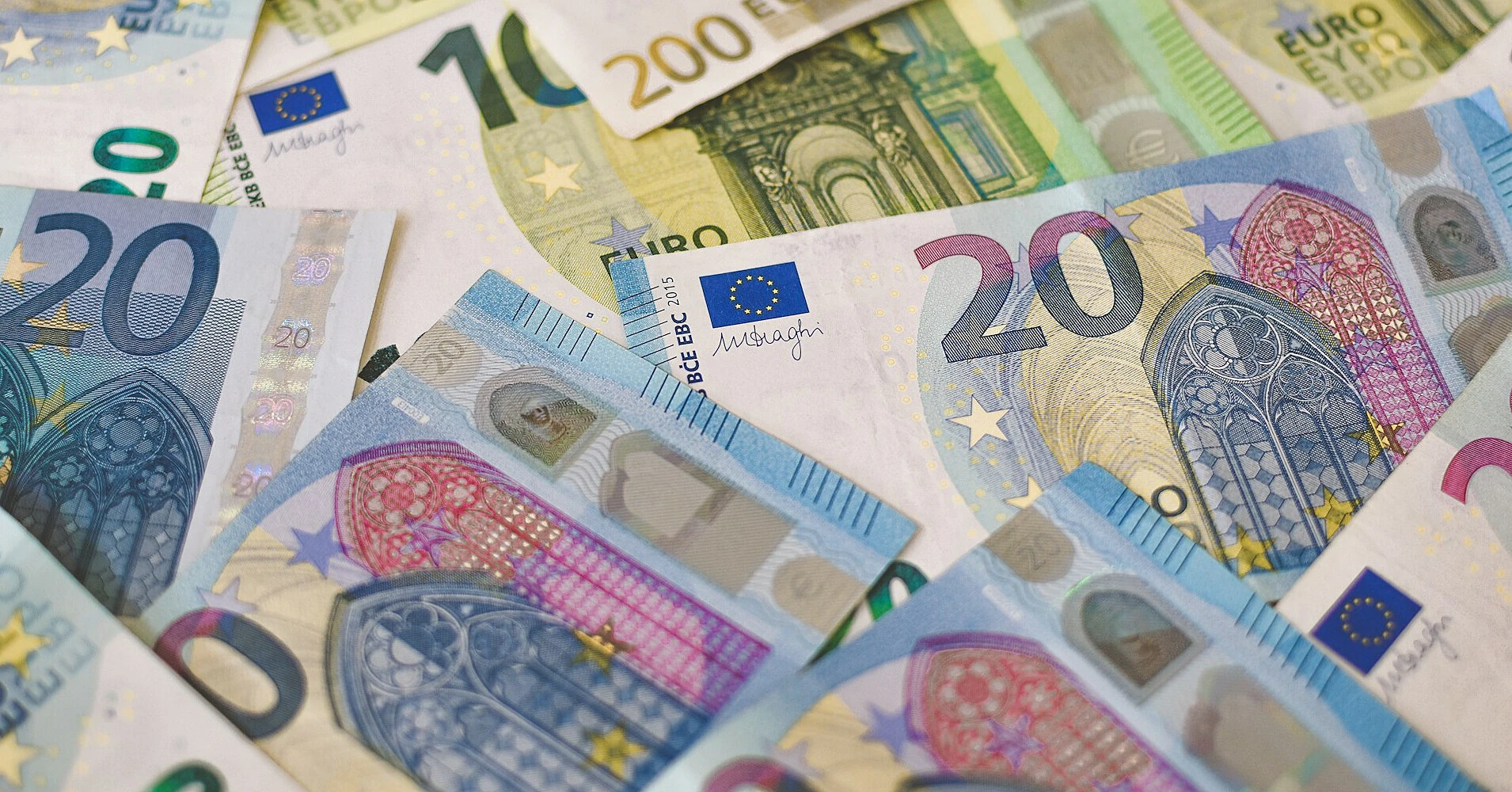 Інфляція в Іспанії не знизилася, ціновий тиск у єврозоні може спадати повільніше