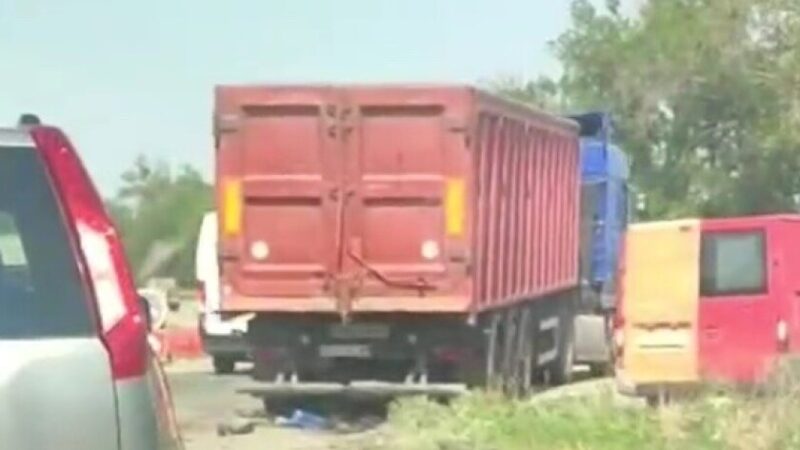 На трасі Павлоград – Дніпро фура протаранила мікроавтобус: рух ускладнено