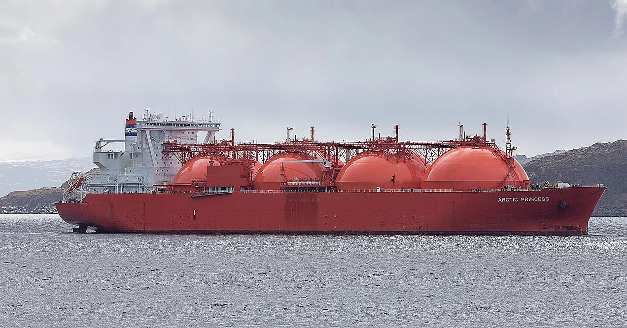 Китай готує новий термінал для підсанкційного газу з РФ – джерела