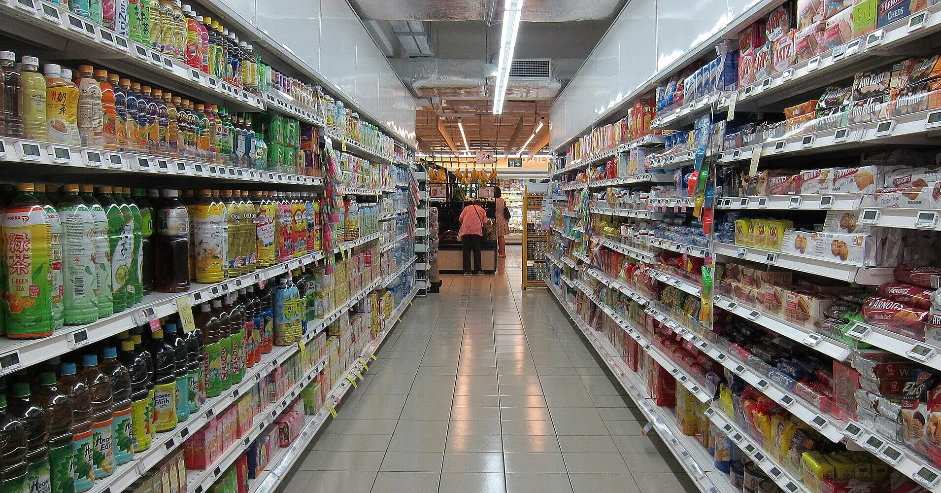 У Севастополі після дефіциту палива почали обмежувати продаж продуктів