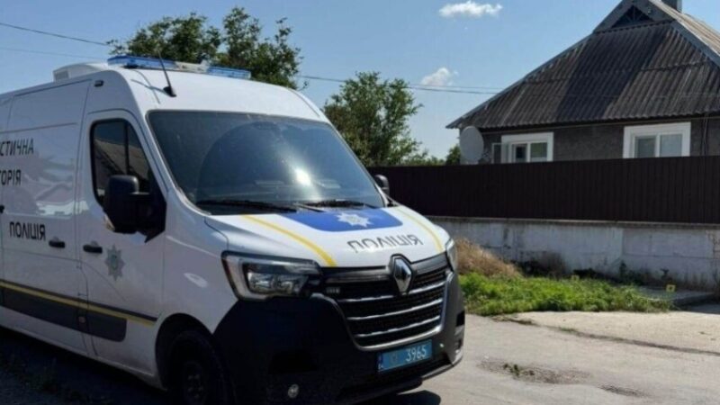 Відкрив вогонь по поліцейських: на Дніпропетровщині чоловік, який перебував у СЗЧ поранив двох бійців КОРД та вчинив самогубство