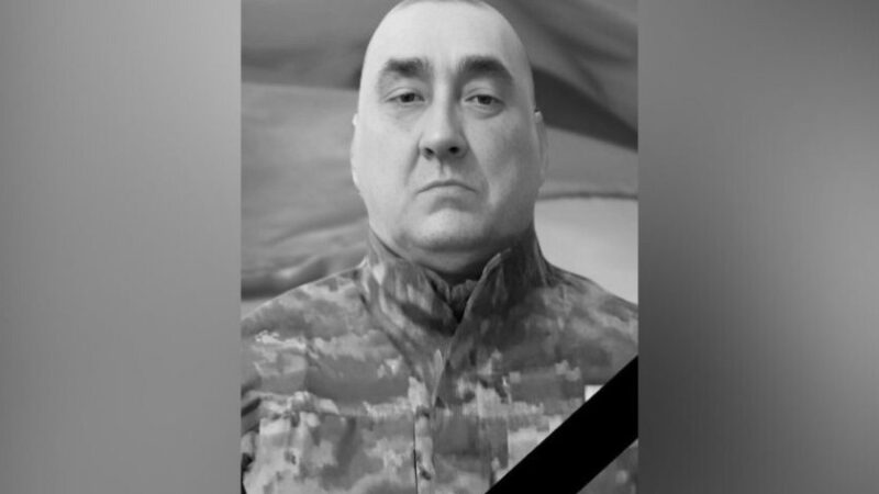 Залишилися дружина, донька та онука: у лікарні помер Захисник з Камʼянського Сергій Бакінов