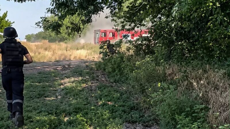 На Запоріжжі росіяни атакували рятувальників під час гасіння пожежі: четверо постраждалих