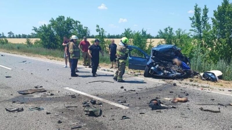 На Запоріжжі внаслідок двох ДТП загинула людина та постраждали підлітки: подробиці