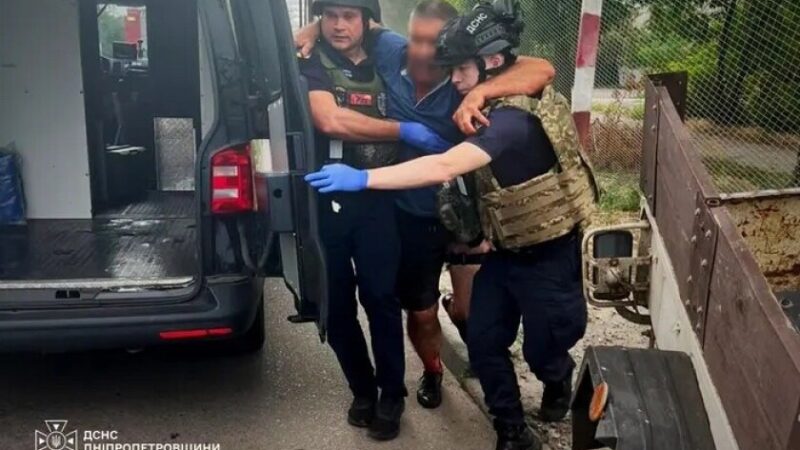 На Дніпропетровщині під час повторного обстрілу постраждали троє працівників місцевої пожежної охорони