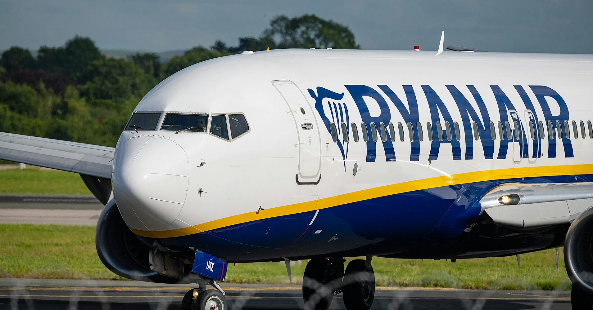 Прибуток Ryanair обвалився на третину: ризики для цін на квитки