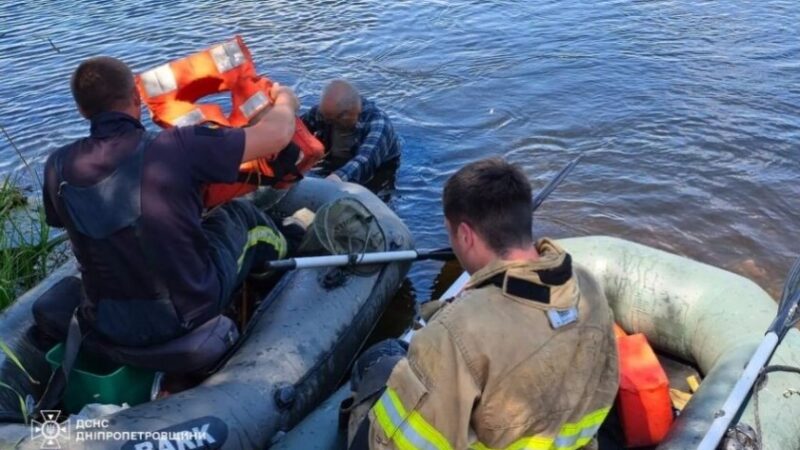 У Павлоградському районі надзвичайники врятували літнього чоловіка, який тонув у річці