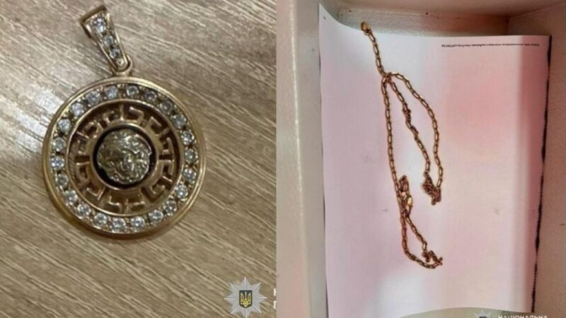 Пограбували жінку посеред вулиці: правоохоронці Дніпра затримали двох підлітків