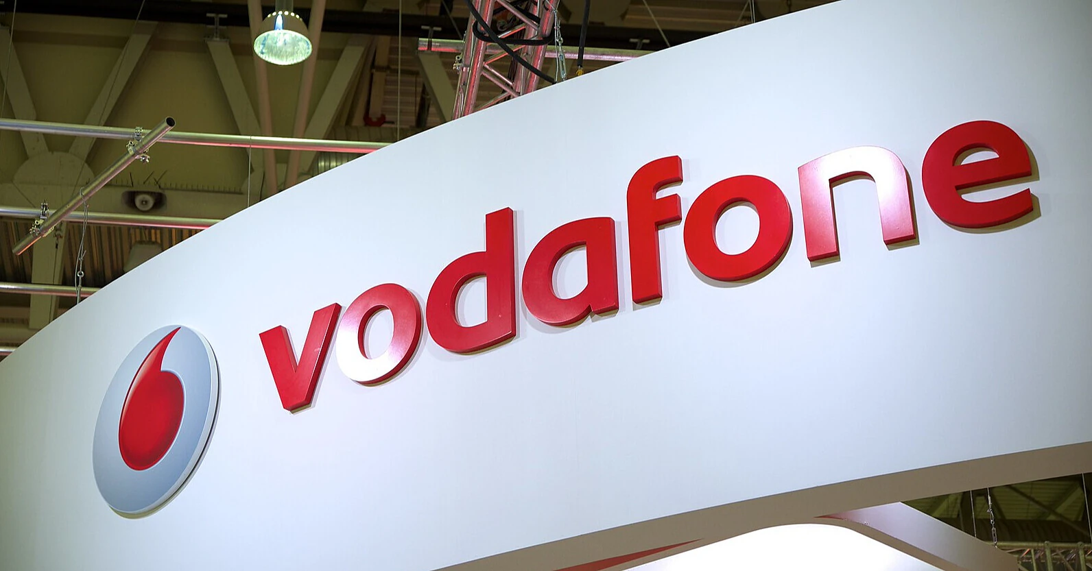 Vodafone попередив про проблеми з домашнім інтернетом після нічного обстрілу