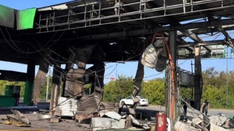 Терор триває: вночі ворог знищив АЗС у Кам’янському