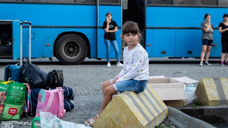 У частині Дніпропетровщини оголосили обов’язкову евакуацію дітей