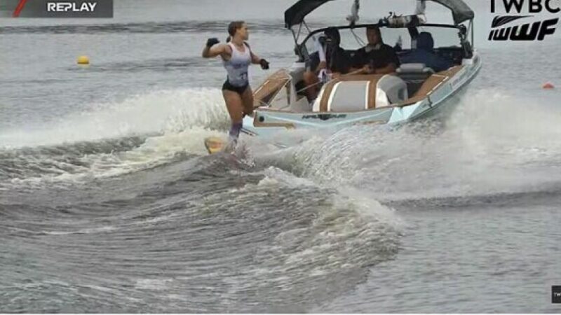 16-річна спортсменка з Дніпра стала чемпіонкою Європи з воднолижного спорту