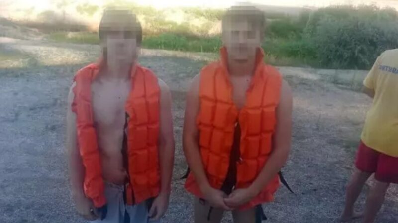 У Запоріжжі на воді врятували двох хлопців