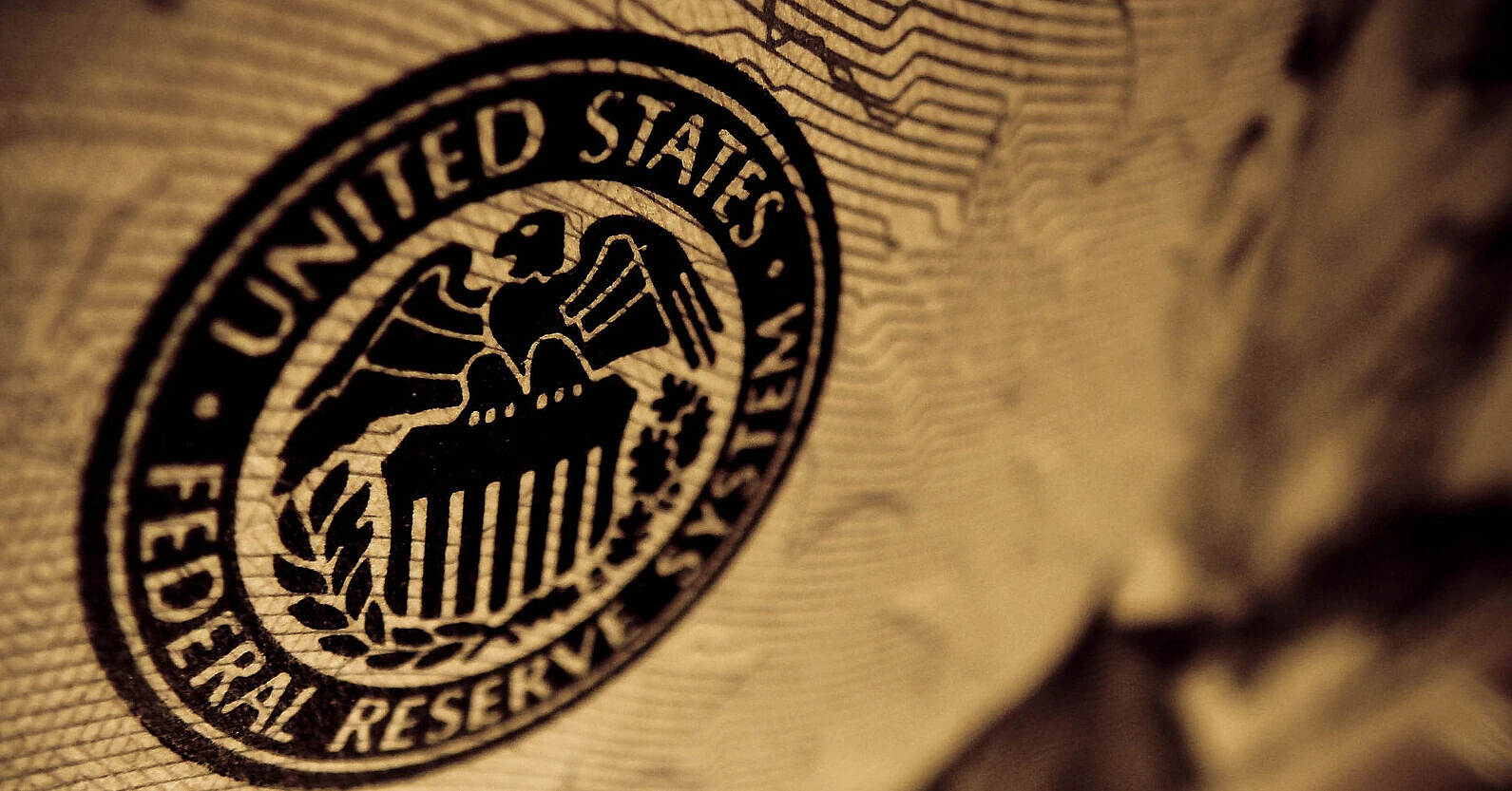 ФРС може знову підвищити ставки через стійку інфляцію у США