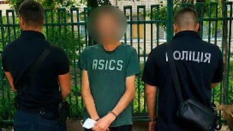 Напав на 68-річного пацієнта лікарні: у Дніпрі поліція затримала підозрюваного