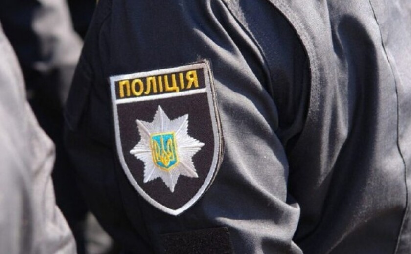 Погрожував правоохоронцям зброєю та чинив опір під час виконання службових обов’язків: у Кривому Розі поліцейські затримали чоловіка