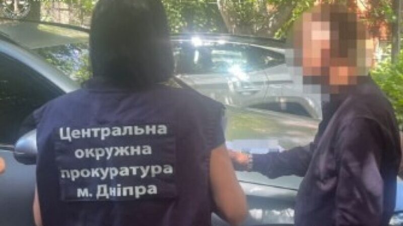 Незаконно переоформив квартиру померлого та продав — у Дніпрі викрито адвоката