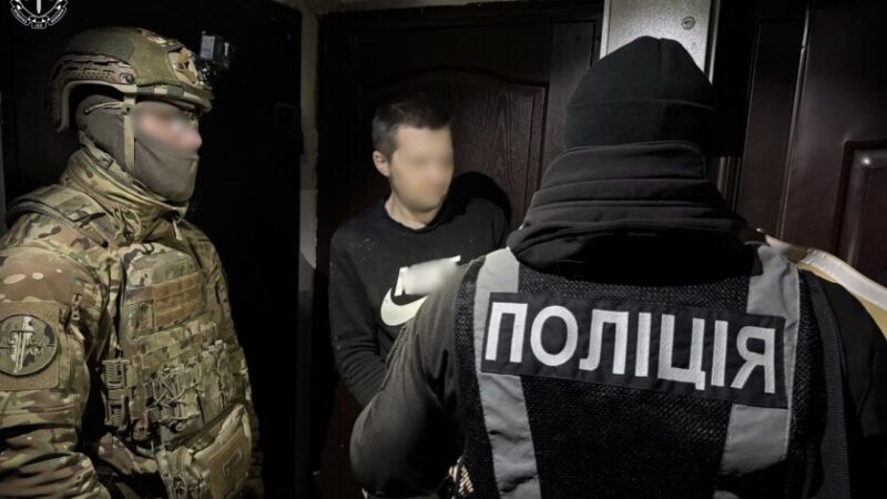 У Запоріжжі судитимуть трьох шахраїв, які під виглядом банківських працівників виманили у людей майже 3 млн грн