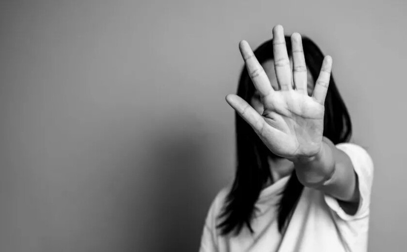 Для жінок, які постраждали від домашнього насильства, запустили безкоштовний чат-бот