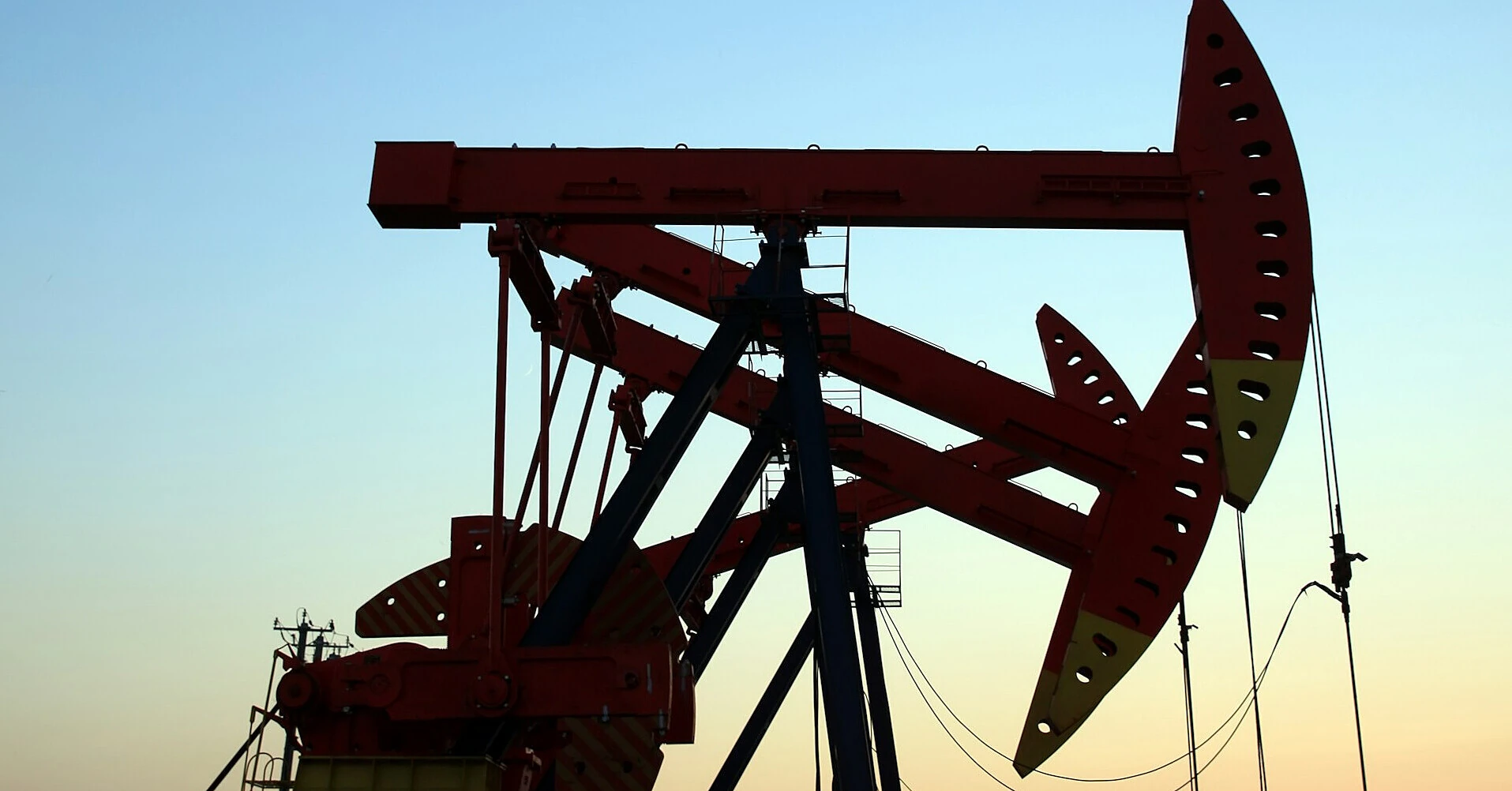 Нафта дешевшає після зростання поставок через Ормузьку протоку