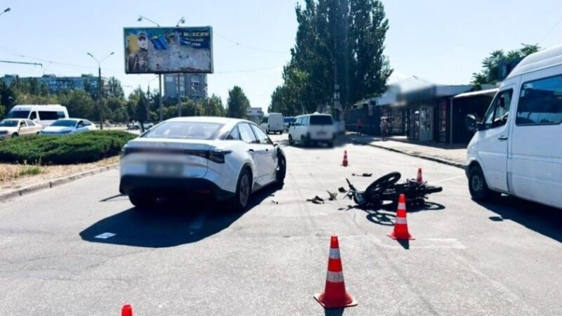 ДТП з неповнолітньою мотоциклісткою у Запоріжжі: поліція встановлює обставини аварії