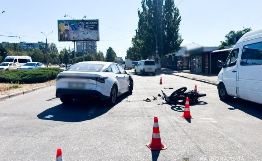ДТП з неповнолітньою мотоциклісткою у Запоріжжі: поліція встановлює обставини аварії