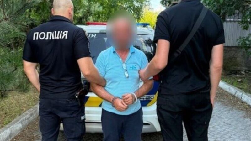 На Дніпропетровщині чоловік отримав ножове поранення, коли намагався захистити жінку