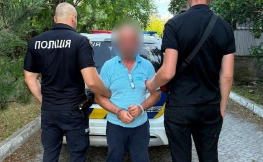 На Дніпропетровщині чоловік отримав ножове поранення, коли намагався захистити жінку