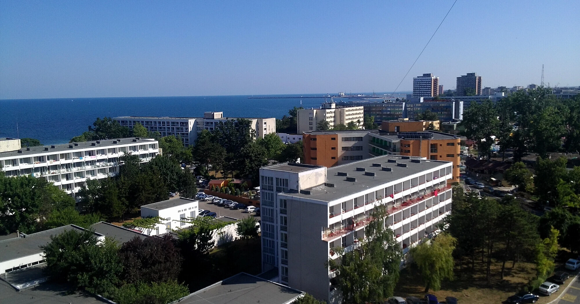 У Румунії евакуювали пляж після виявлення уламків військового дрона
