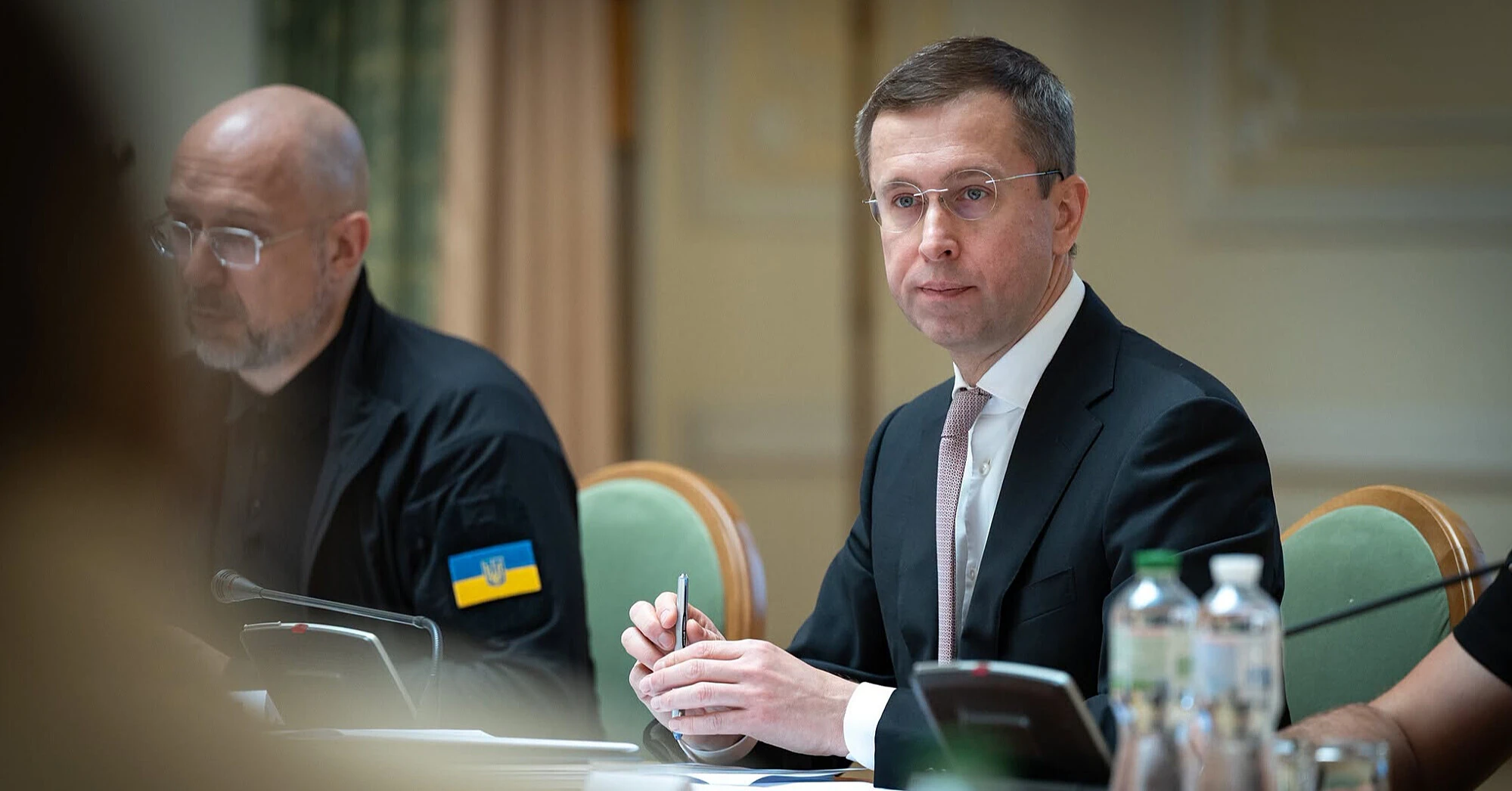 Кабмін доручив пришвидшити відновлення енергосистеми після обстрілів
