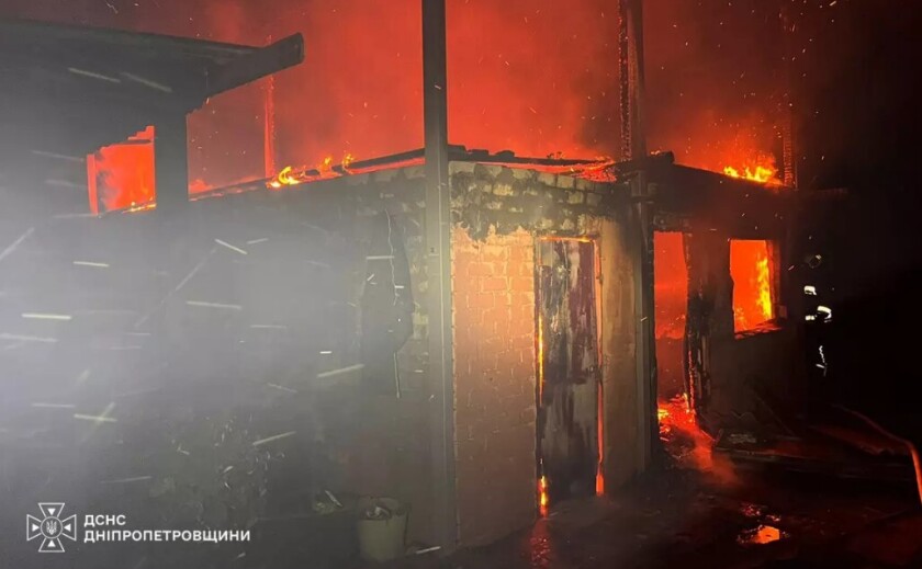 У Дніпрі вигорів вщент дачний будинок