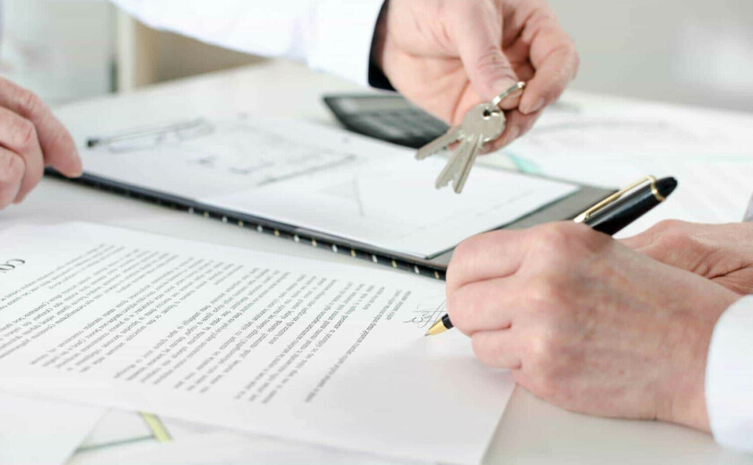 У Дніпрі жінку підозрюють у незаконному продажі чужої квартири на майже 1,2 млн грн