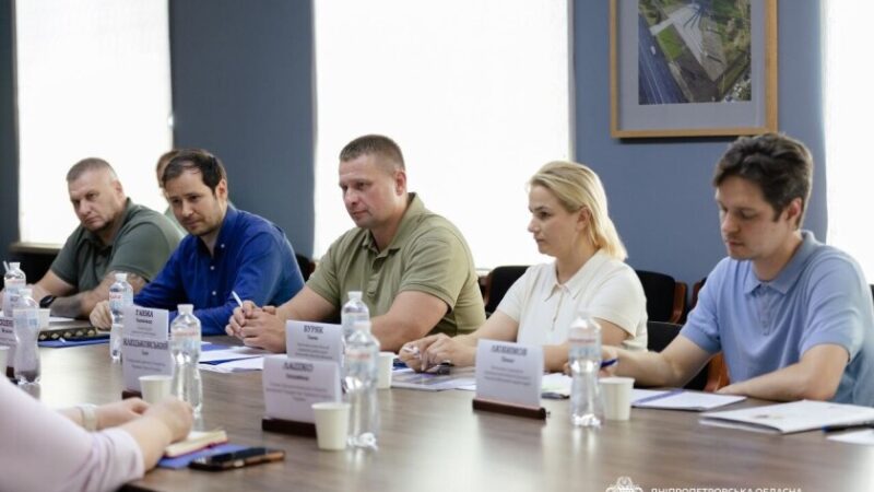 На Дніпропетровщині обговорили нові проєкти з Українським Червоним Хрестом