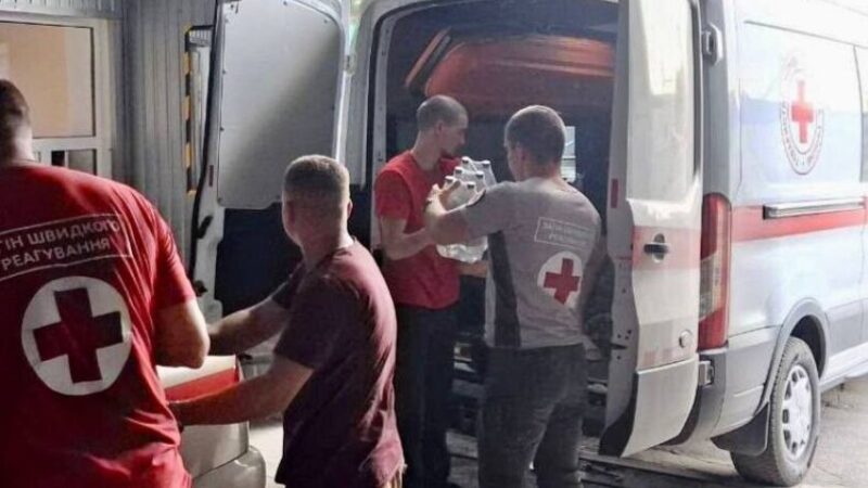 Жителям Нікопольщини доставили 3 тонни питної води