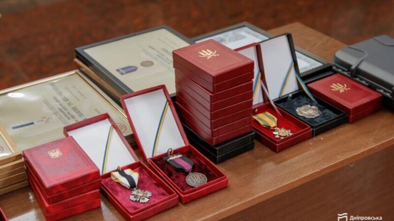 У Дніпрі напередодні Дня Незалежності відзначили близько 50 військових 91-го батальйону
