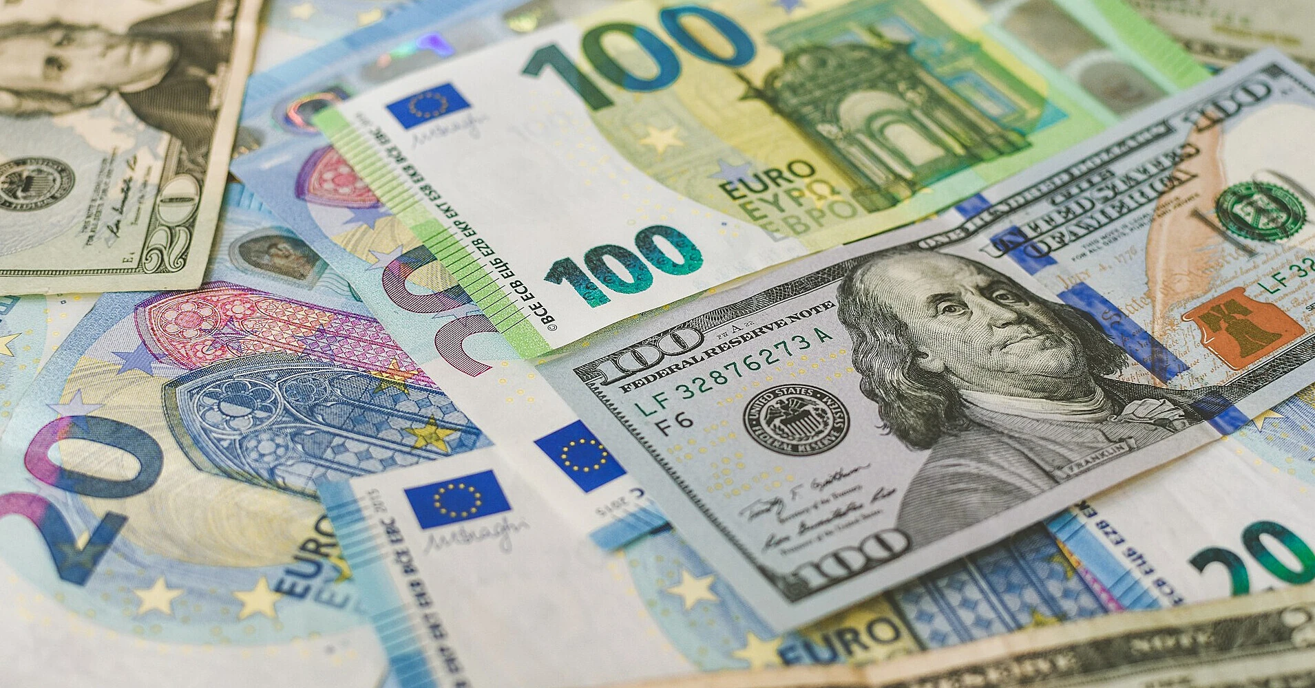 Євро підскочив після рішення Мінфіну США щодо довгострокових облігацій: пояснення