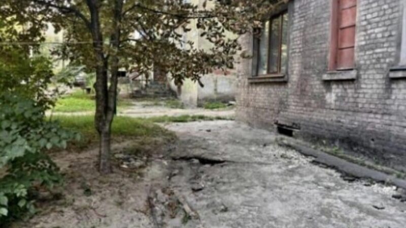 Тяжко травмував чоловіка у Кам`янському: за скоєний злочин поліцейські затримали 26-річного містянина
