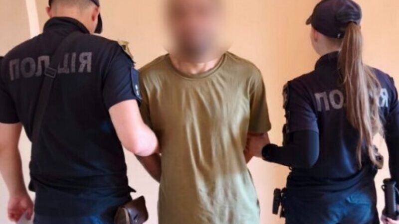 У Дніпрі поліцейські затримали чоловіка, якого підозрюють в умисному вбивстві