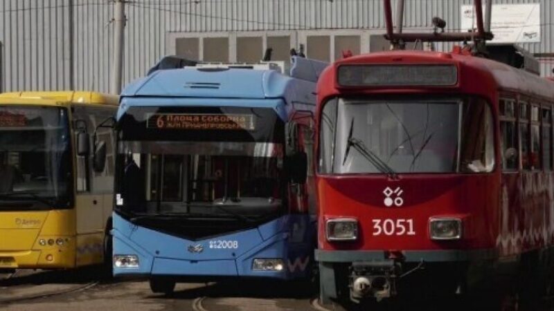 У Дніпрі 24 серпня діють зміни у роботі громадського транспорту: подробиці