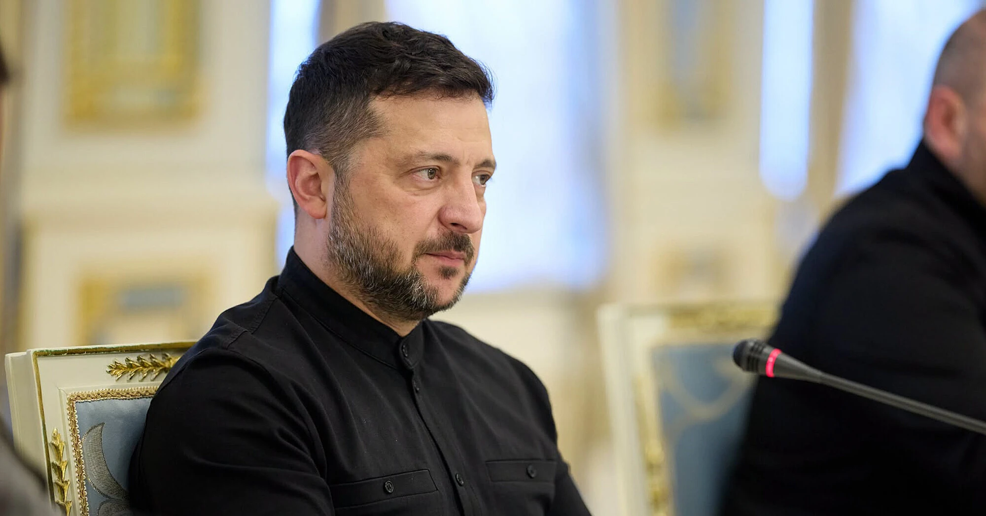 Зеленський прибув до Сербії для переговорів з керівництвом країни