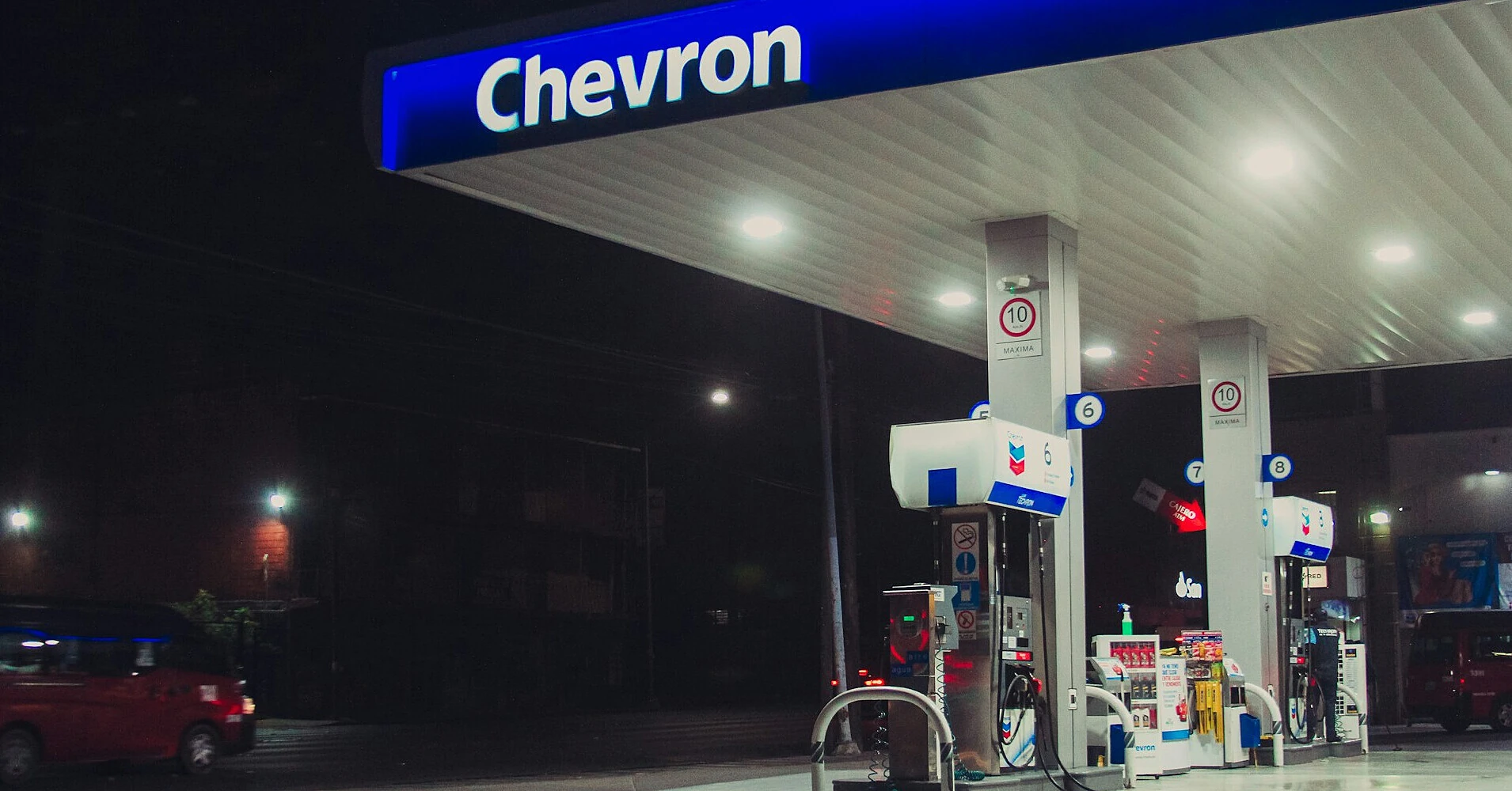 Chevron встановила рекорд, Exxon подвоїла прибуток на тлі війни з Іраном