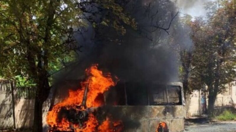 Внаслідок обстрілу Нікополя загинув водій автобуса