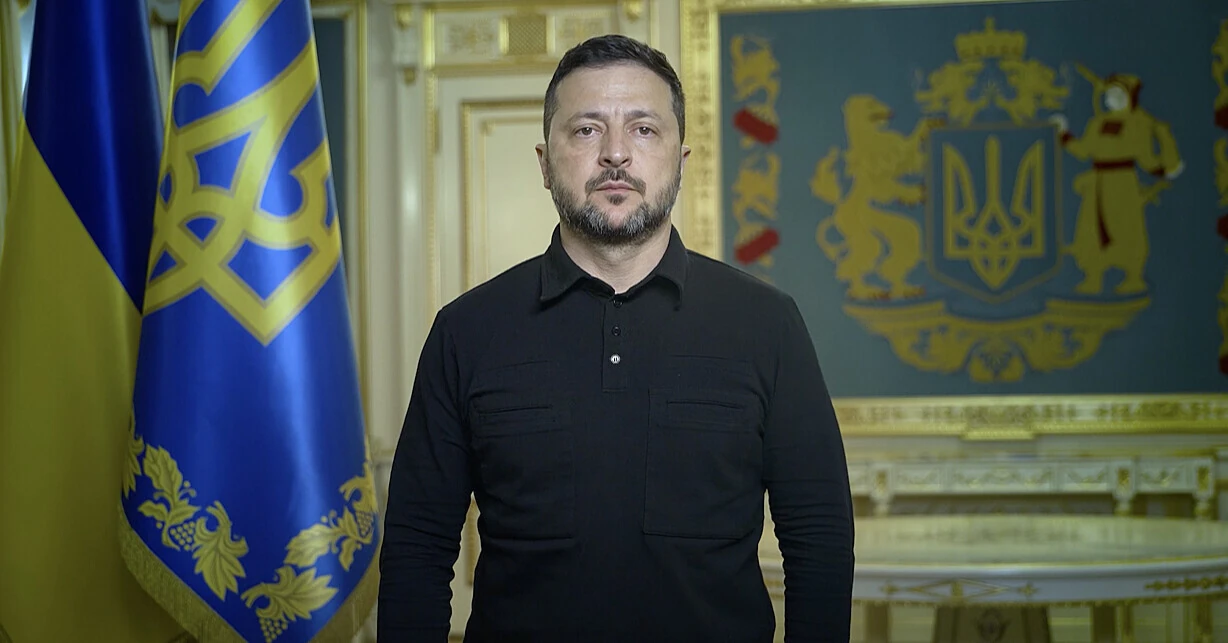 Зеленський попередив авіакомпанії про небезпеку польотів над Росією
